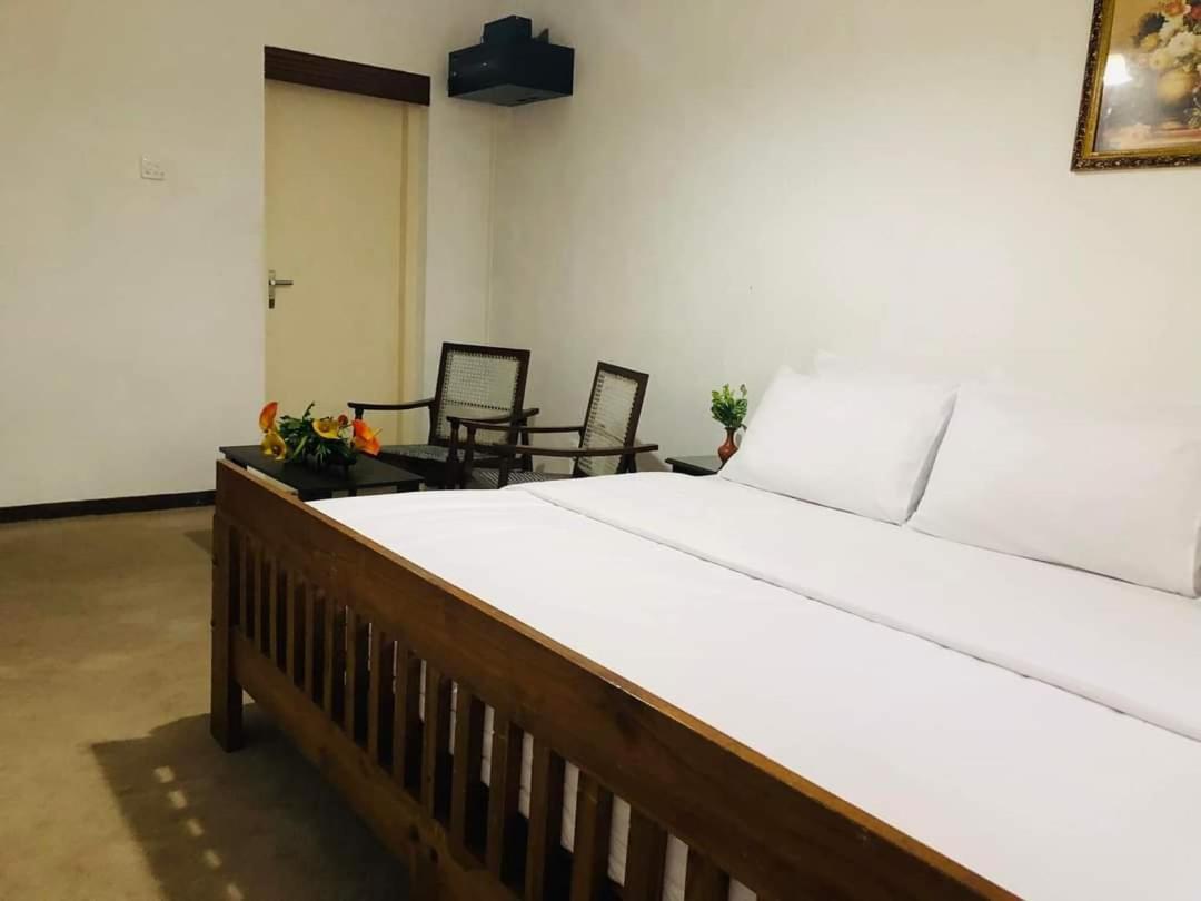 Mount Mary Inn Nuwara Eliya Quarto foto